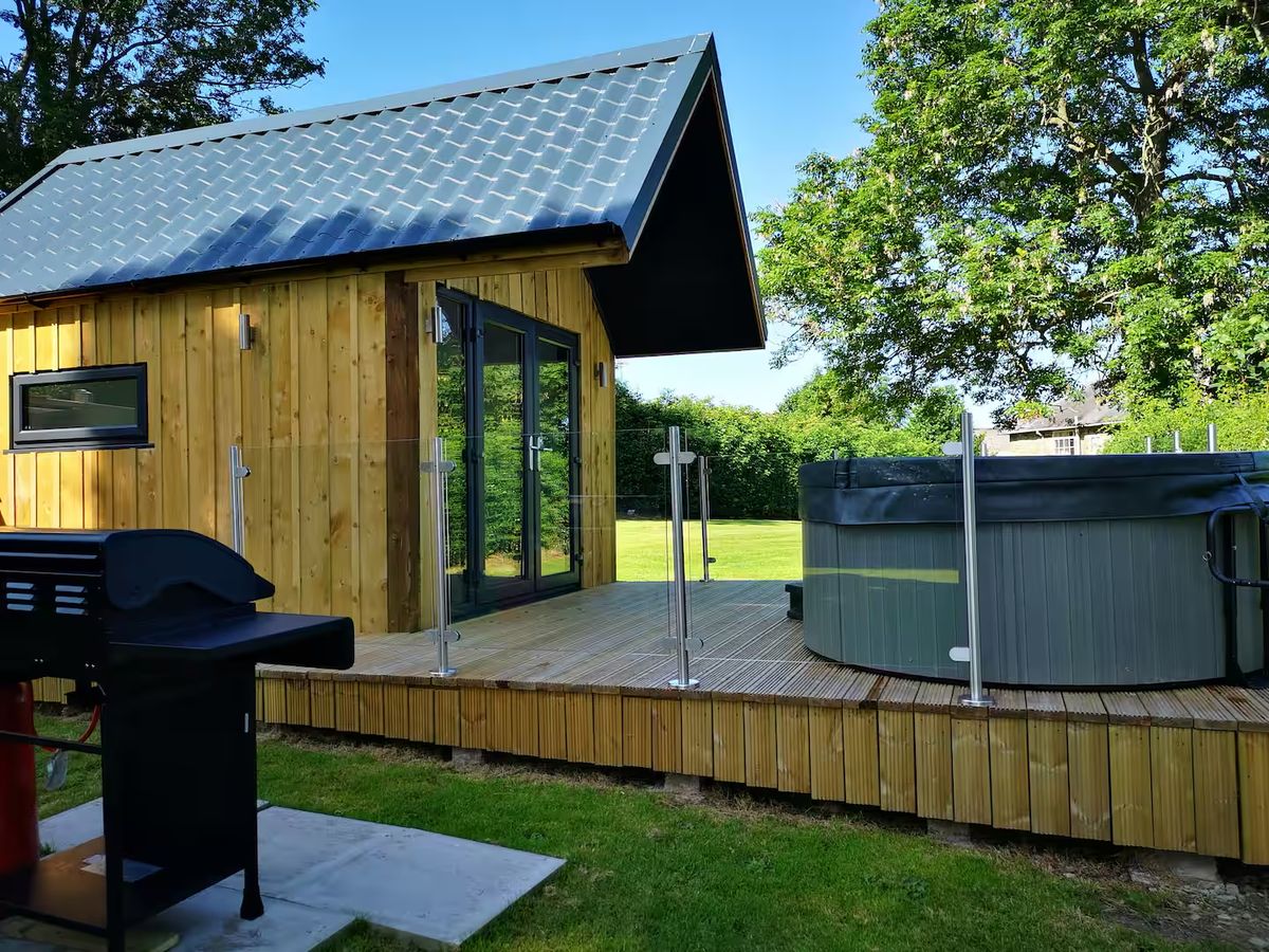 Cabin with BBQ Area